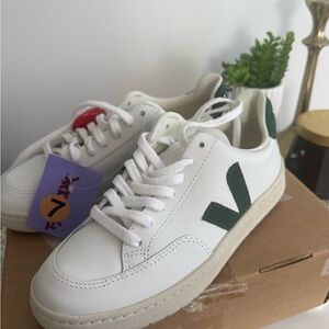 Veja White and Green Women's Shoes